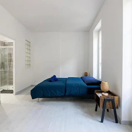 Luxurious 2 Bedroom Avenue Des Champs-elysees Saint-philippe Du Roule Free Netflix *