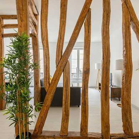 Appartement Luxurious 2 Bedroom Avenue Des Champs-elysees Saint-philippe Du Roule Free Netflix Paris