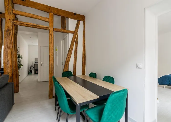 Luxurious 2 Bedroom Avenue Des Champs-elysees Saint-philippe Du Roule Free Netflix *