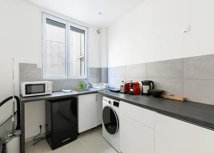 아파트 Luxurious 2 Bedroom Avenue Des Champs-elysees Saint-philippe Du Roule Free Netflix *